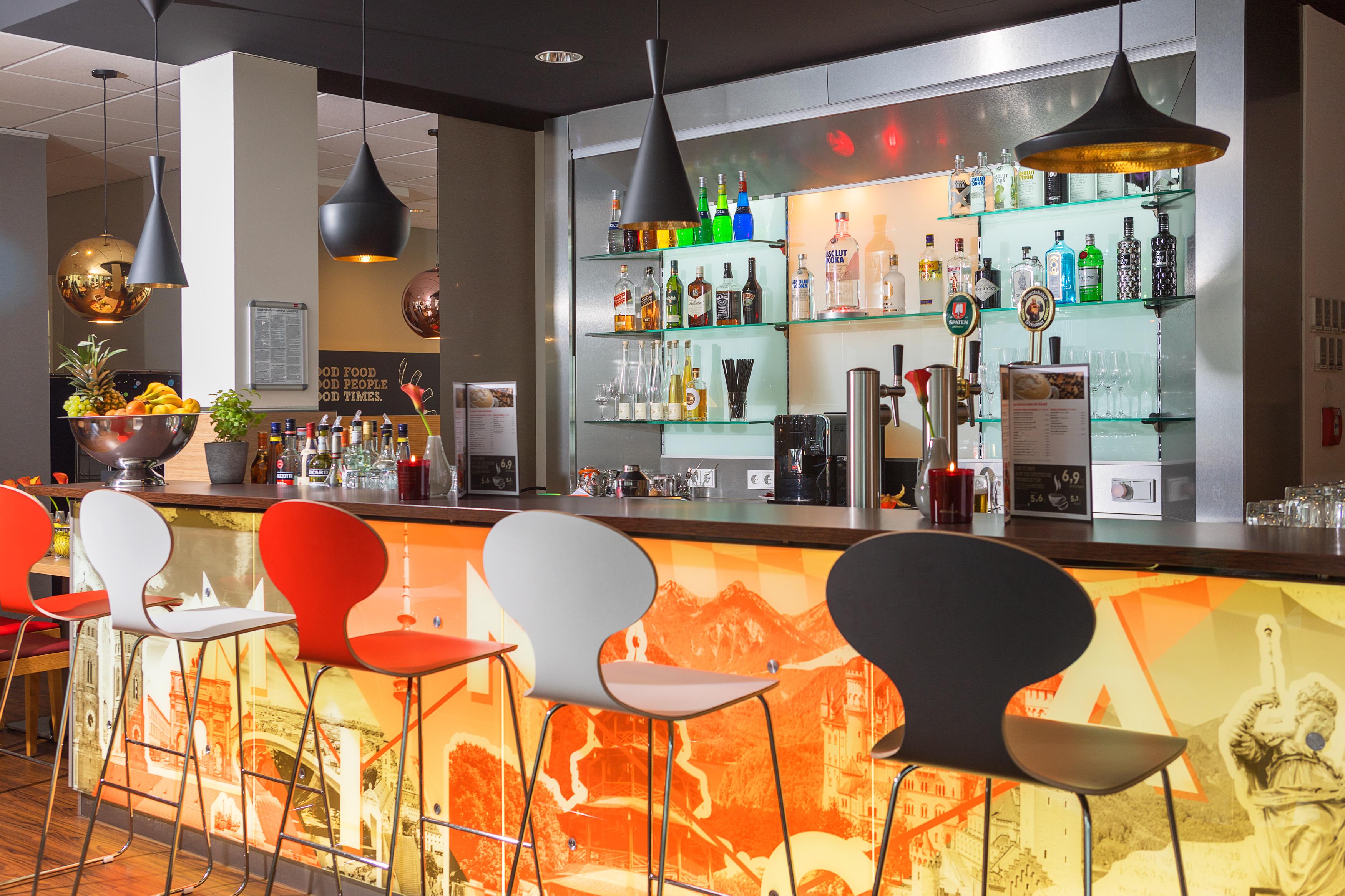 Ibis Muenchen City Sued Exterior photo